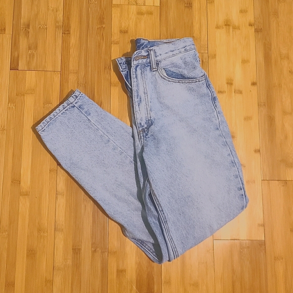 Brandy Melville Denim - John Galt Straight Leg Mom Jeans Medium Wash